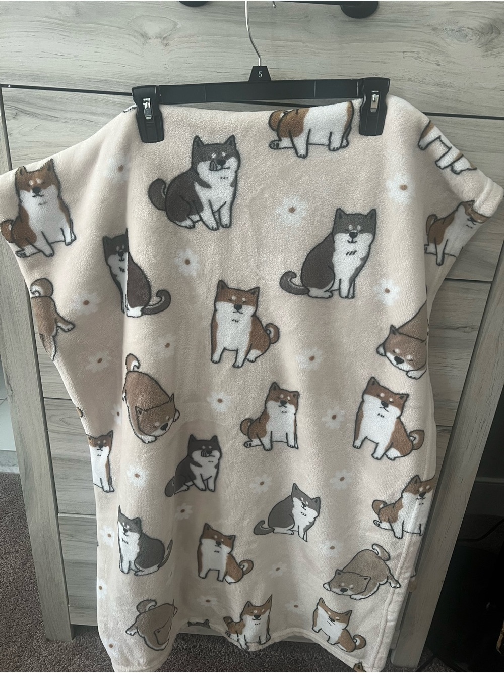 Pet Life Beige Shiba Inu Print Plush Throw Blanket